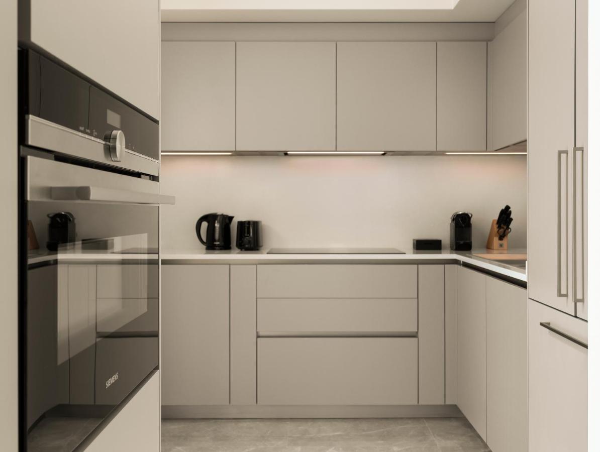 Отель Address Стамбул Экстерьер фото A modern kitchen
